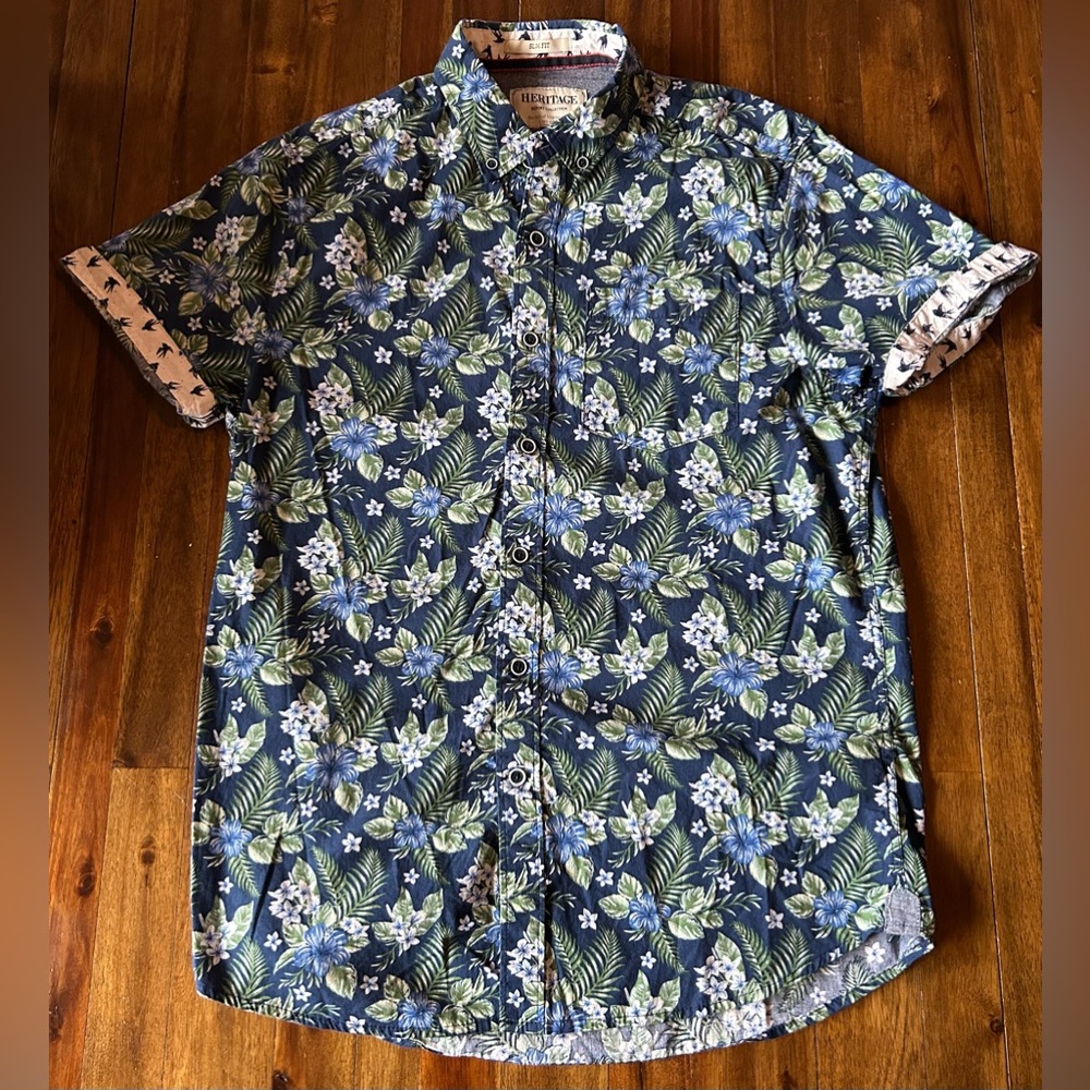 Heritage SLIM short sleeve shirt in M. Hawian shirt with printed interior sleeve